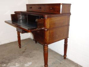 DSC00609 - Frans mahonie bureau ca. 1860